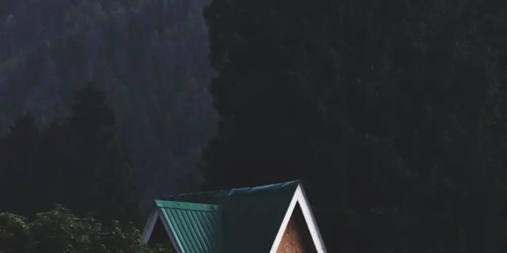How Do You Design and Build a Strong, Modern A-Frame Roof?