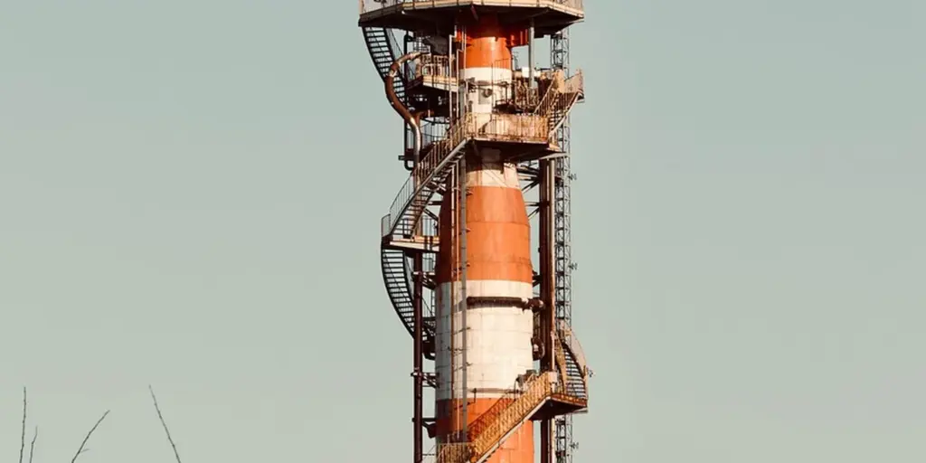 Chimney Crown Repair: Should You Seal, Coat, or Replace It?